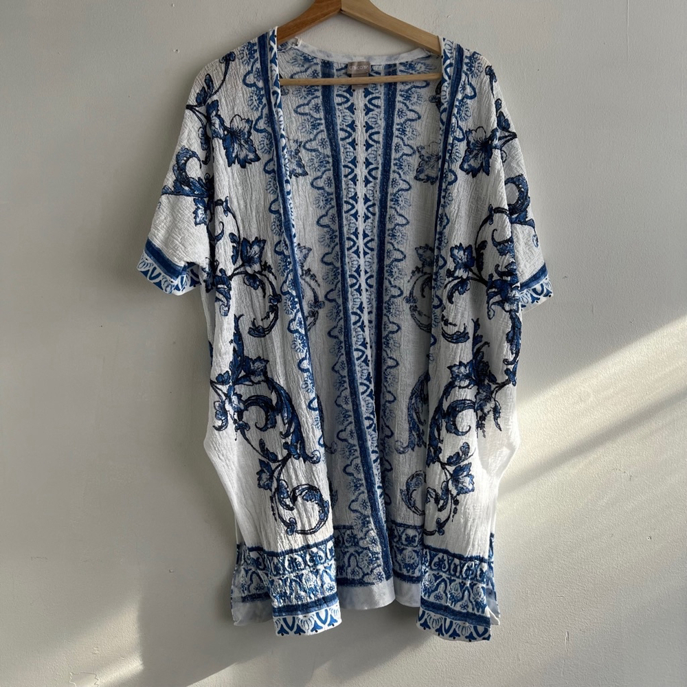 Chico's Women's Cardigan M White & Blue